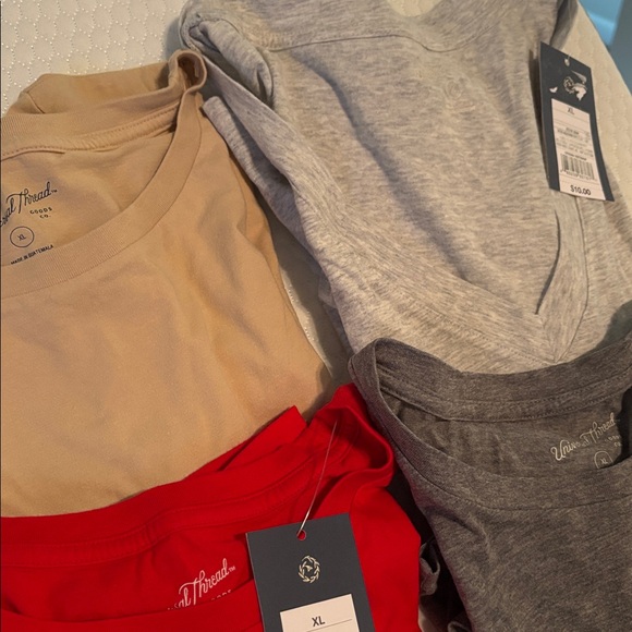 Bundle of Universal Thread Cotton T-Shirts - Picture 3 of 11